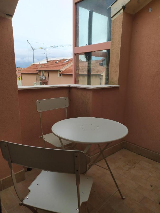La Mansarda Della Luna Pietra Ligure Eksteriør billede